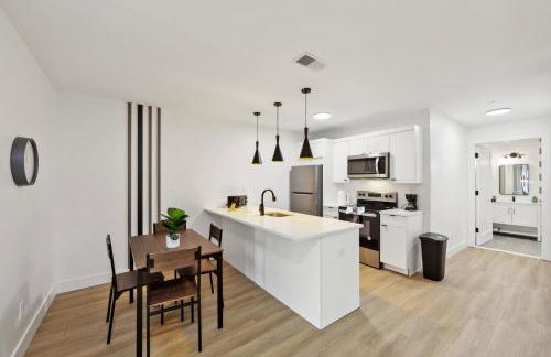 Market View Residence 601 I 1 Bedroom 1 Bathroom - Foto 2