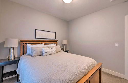 Modern Huntsville Resort Retreat with Deck and Hot Tub - Foto 25