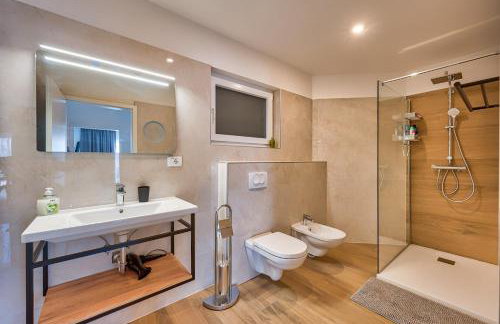 Villa Esarjo with Heated Pool and Sea View - Foto 41