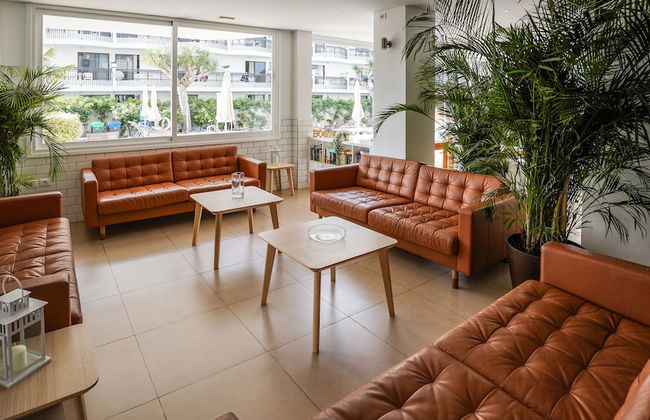 Coral California - Photo 3