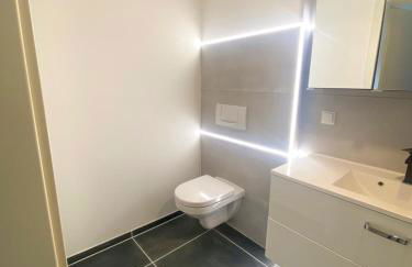 Große & voll ausgestattete Apartments, Studios, Doppelzimmer, Workspace, Parkplatz, Netflix, Prime & schnelles Wifi in ruhiger Lage mit Garten - Foto 7