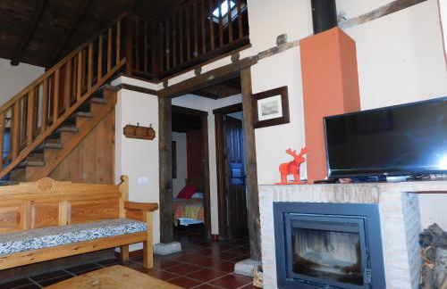 Casa Rurales Cimera y Brincalobitos - Photo 14