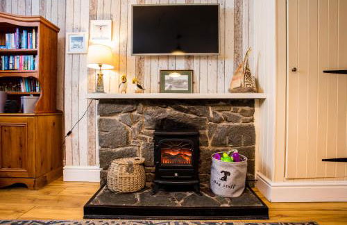 Old Post Office - Photo 2