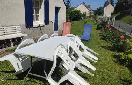 Maison plain pied, 2 chambres, longère typique , fraiche, dans bourg avec tous commerces - Foto 7