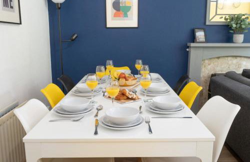 Spacious 5-bedroom home perfect for large groups - Foto 13