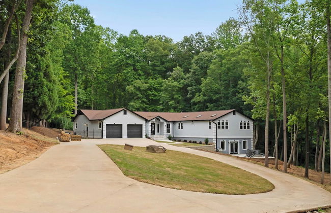 Fireside Fun by Avantstay Sleeps 18 Waterfront + Pool - Foto 52