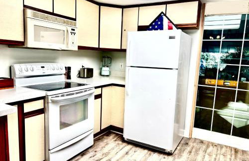 Luxurious Bungalow in Payson - Photo 32