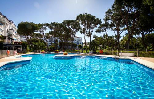 MARBELLA BANUS SUITES - Daisy Playas del Duque Banús Beach Apartment - Foto 12