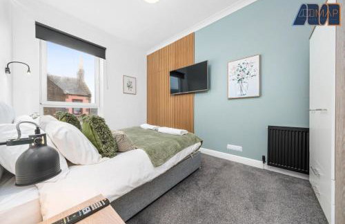 2 Bed Home with Parking Sleeps 4 - Foto 16