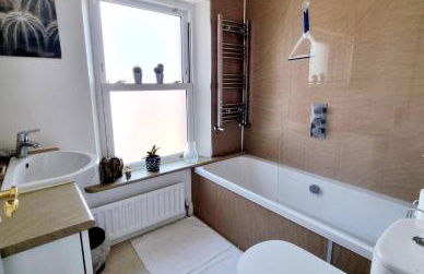 Cosy Family Haven: Spacious 3-Bedroom Retreat in Christchurch - Foto 7