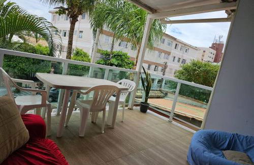 Belíssima Casa a Beira Mar com Piscina Aquecida Cobrado a Parte, 5 Quartos com Ar Condicionado, Amplo Salão de Jogos com Mesas de Bilhar e Pebolim, Amplo Espaço Externo com Churrasqueira em Deck Gourmet Coberto frente a Piscina,Tudo isso á Beira Mar - Photo 33