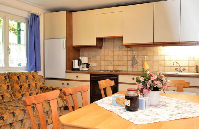 Cozy Apartment near Ski Area in Tschagguns - Foto 7