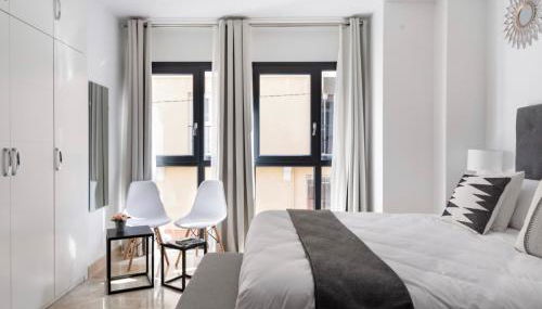 Ancha del Carmen AVE Centro Málaga madmar lujo New Zambrano - Foto 4