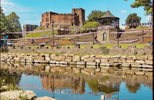 Entire 2 bedroom house in Tamworth - Photo 15