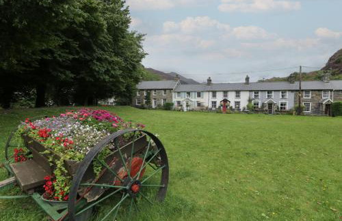 Cottage on the Green - Photo 31