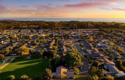 Goleta Getaway by Avantstay Private Backyard, 1.5mi to the Beach! - Foto 100