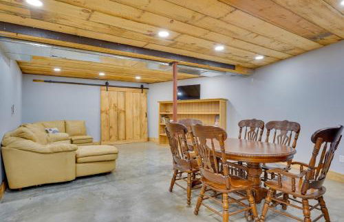 A-Frame Log Home with Game Room Near Lake George! - Foto 27