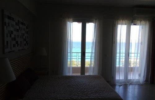 Avia Holiday Homes - Photo 10