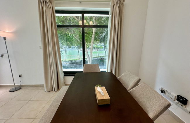 Lux BnB Travo Tower I Private Garden I Lake View - Photo 11