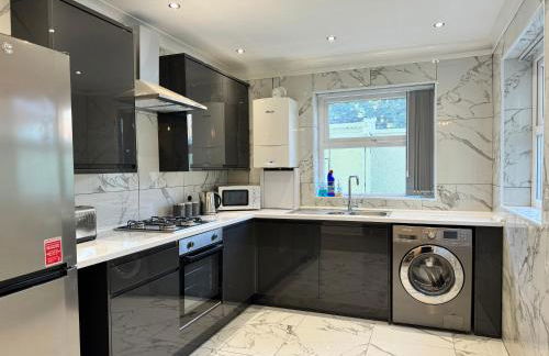 Now Screening…Large Movie Place 60 Inch TV (Sleep 11) - Photo 6