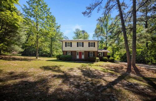 5BR Woodland Retreat on 7 Acres with a Pond - Foto 7