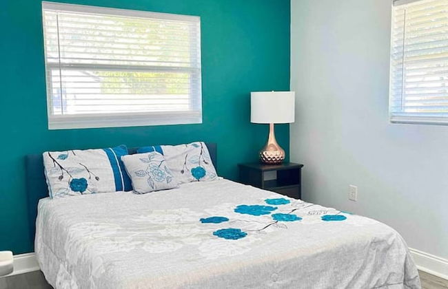 Quiet Spacious Home Close to Clearwater Beaches - Photo 18