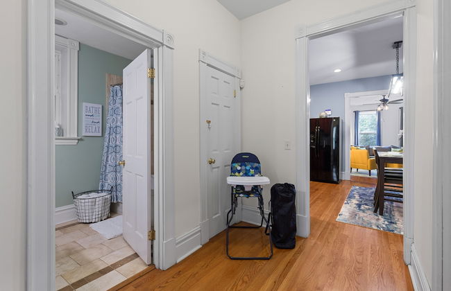 Lovely Historic Home in St Louis - JZ Vacation Rentals - Photo 19