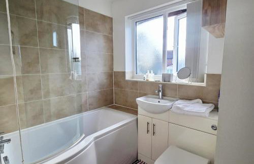 Willow Retreat - House in Burbage- Sleeps2- Garden - Photo 19