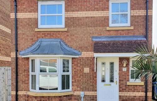 Beverley Central Townhouse Free Parking Sleeps 8 - Photo 2