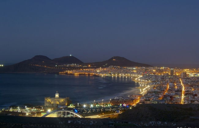 Santa Catalina Beach Flat by Canary365 - Photo 19