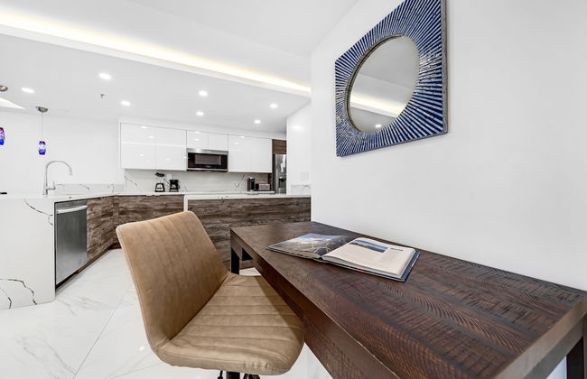 Modern Apartments Biscayne Bay - Photo 14