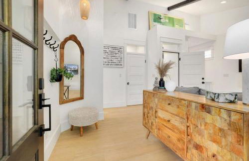 Tovey House-Walk to Downtown and Campus - Photo 29