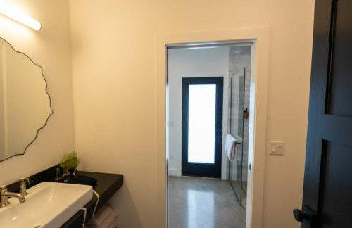 The DougOut Steps from Douglas Beach! - Foto 27