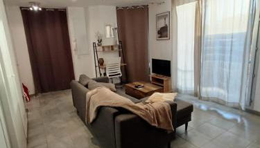 Essential Near stadium Air conditioning et Private parking - Foto 4