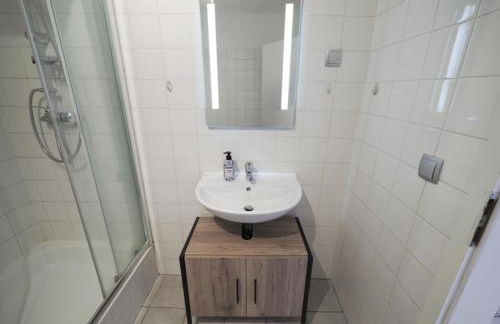 have-a-nice-Stay - Seth - Monteursunterkunft - Einzelbetten - gute Anbindung - Bettwäsche - Foto 25