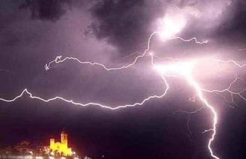 Sea Views Penthouse - Photo 17