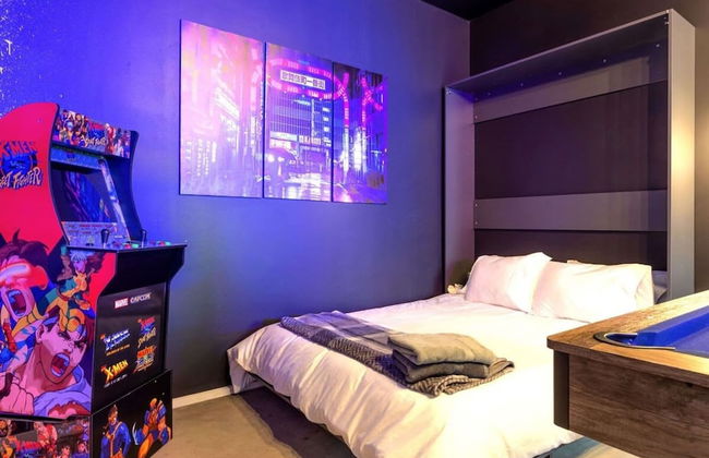 Massive Compound 20 Beds Rainey St 6 min Walk - Photo 34