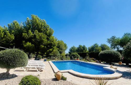 Villa Oasis WITH LARGE PRIVATE SWIMMING POOL - Foto 24