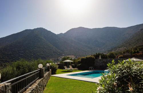 Real Dream Villas, Cretan Gems with SeaViews, By ThinkVilla - Photo 38