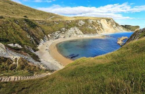 Stylish 1-bed Cottage Escape in Piddlehinton - Photo 35