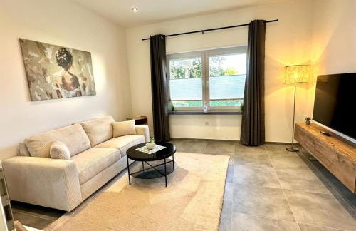 Relax Home Eschweiler Sauna & Gemütlichkeit, WLAN, Netflix, Kingsize Betten, Enspannung - Foto 4