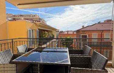 Bilocale Menton centro, terrazzo e parking privato - Photo 10