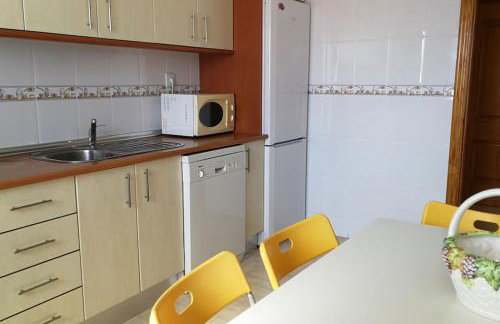 Apartamento primera linea de Playa Climatizado Internet - Foto 18