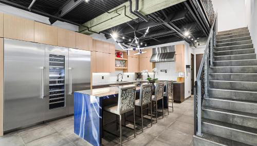 NEW Luxury Concrete Home Just Minutes from the Beach - Foto 4