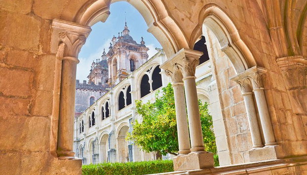 Fátima Batalha Nazaré e Óbidos Full Day Tour de Lisboa - Foto 5, Mosteiro de Santa Maria de Alcobaça, Alcobaça