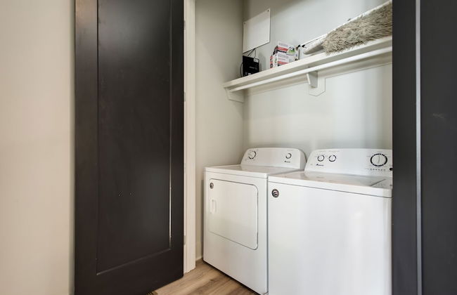 Harmony Highrise - Photo 16