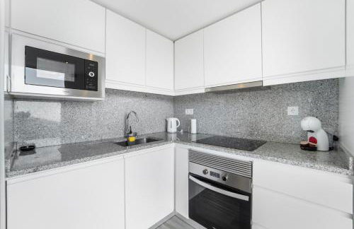 Brand new private modern apartment with Patio and Sea View - Photo 26