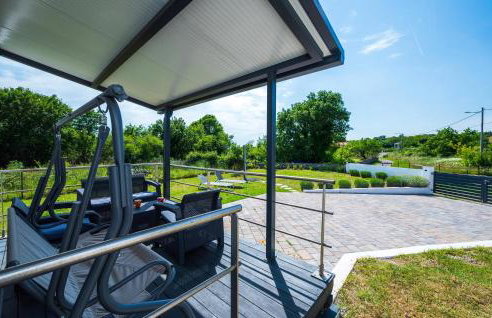 Gorgeous Home In Koromacno With Wifi - Foto 13