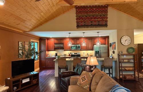 Tree Top Mountain Lodge - Photo 25