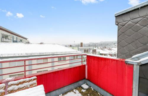 Kingsize Bett, Balkon, Arbeitsplatz, Netflix - Foto 31